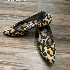 Rothy’s The Point desert cat flats 7.5